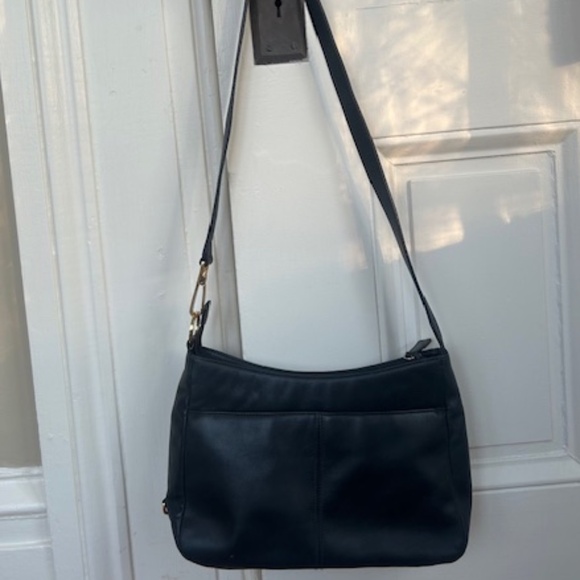 Vintage ETIENNE AIGNER Women's Black Soft Leather Shoulder Bag - Picture 2 of 5